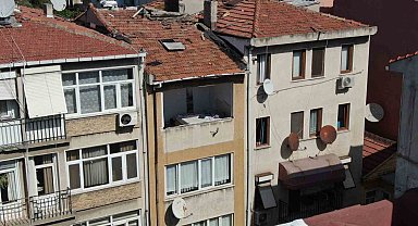 Kadıköy'de apartman dairesinde patlama: 1 yaralı