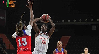 Kadınlar Basketbol Süper Ligi: ÇBK Mersin: 74 - BOTAŞ: 79