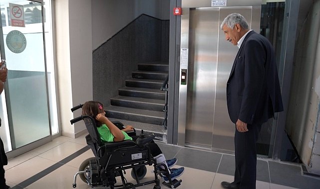 Kahta Belediyesi'nden engelli ve yaşlı vatandaşlara erişim kolaylığı