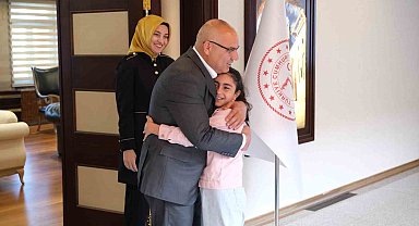 Kalp hastası Zeynep Ela'nın "Vali Olma" hayali gerçek oldu