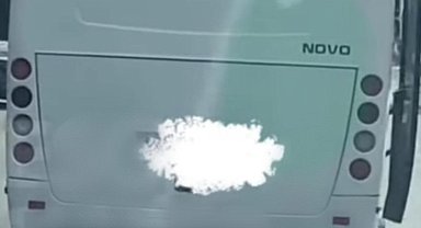 Kapısı açık seyreden okul servisine para cezası