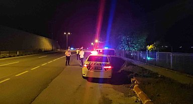 Karayolundaki heyelan anı kamerada