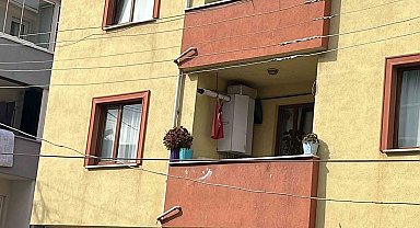 Karısını boynundan vurdu, ambulansı hastaneye kadar takip etti