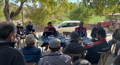 Karpuzlu'da çiftçiler bilgilendirildi