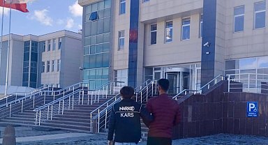 Kars'ta otomobil tavanına saklanan uyuşturucu Şila'ya takıldı