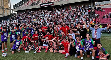 Karşıyaka yoluna yenilgisiz devam ediyor