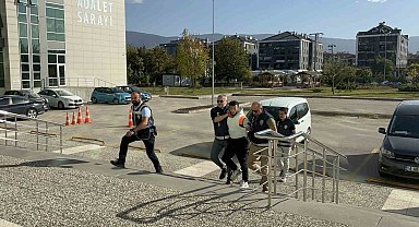 Kasiyeri bıçakla tehdit edip gasp eden şahıs adliyeye sevk edildi