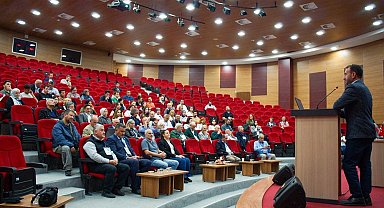 Kastamonu Üniversitesi'nde Türkiye'nin zengin bitki örtüsü konuşuldu