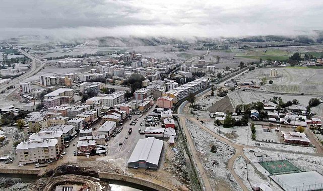 Kastamonu'da kar yağışı etkili oluyor: Kar kalınlığı 15 santimetreye ulaştı