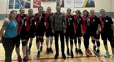 Kayseri Milli Eğitim Müdürlüğü Voleybol takımları Türkiye Finalleri'ne katılacak