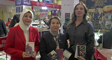 Kayserili yazarlar 7. Kitap Fuarı'nda okurlarıyla buluştu