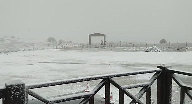 Keltepe kayak merkezi sezonun ilk karı ile tanıştı