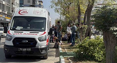 Kilis'te motosiklet yayalara çarptı: 3 yaralı