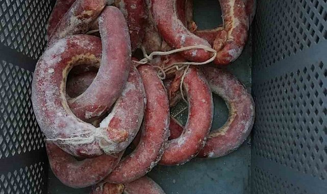Kilolarca bozuk ürün ele geçirildi