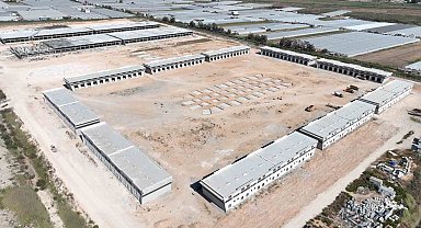 Kınık Toptancı Hal Kompleksi yapımı devam ediyor