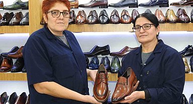 Kız kardeşler baba mesleğini sürdürüyor