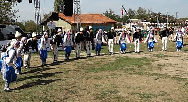 Kızılcıkdere 4. Bağ Bozumu etkinlikleri renkli görüntülere sahne oldu