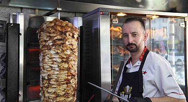 Konya'nın tavuklara fısıldayan adamı