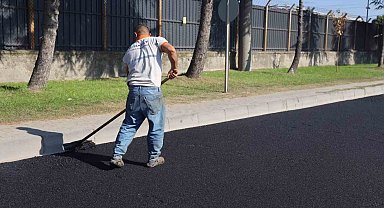Körfez'de 1 günde 500 ton asfalt serildi