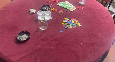 Küçükçekmece'de kumarhane baskını: 22 gözaltı