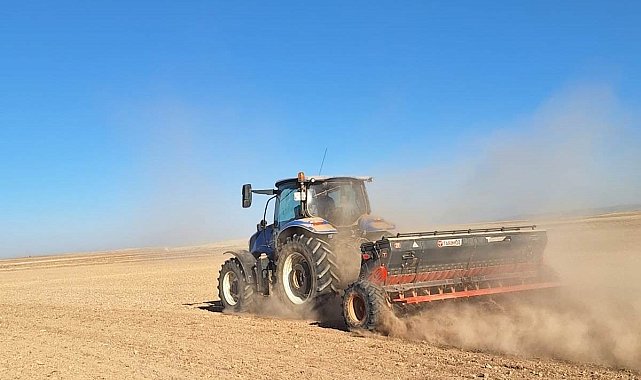 Kulu'da yaklaşık 750 bin dekarlık alanda arpa ve buğday ekimine başlandı