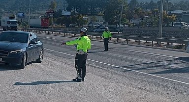 Kurallara uymayan 63 sürücüsü cezadan kaçamadı