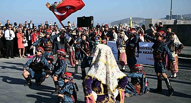 Kuşadası'nda Cumhuriyet Bayramı coşkuyla kutlandı