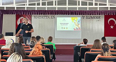 Kuşadası'nda Narko Gençlik ve Narkorehber eğitimleri düzenlendi