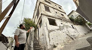 Mahalleli 3 katlı metruk binanın yıkılacağı günü bekliyor