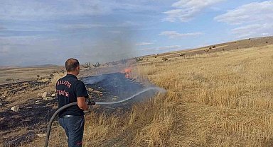 Malatya'da 2 bin 500 dekar alanda etkili olan anız yangını söndürüldü