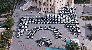 Mardin'de emniyet ve jandarmaya 55 aracın teslimi törenle yapıldı