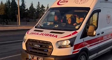 Mardin'de otomobil tıra arkadan çarptı: 3 yaralı