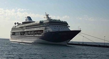 Marella Discovery, bin 772 turistle Alanya Limanı'na demirledi