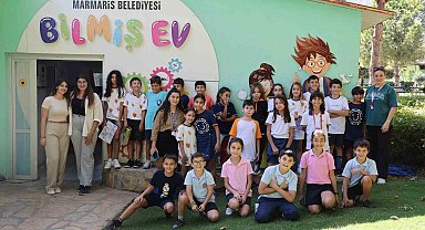 Marmaris'te öğrenciler uzayı keşfetti