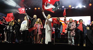 Melek Mosso'dan Amasya'da 29 Ekim Cumhuriyet Bayramı konseri