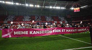 Meme kanseri farkındalığına anlamlı destek