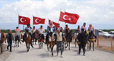 Menemen'de rahvan at yarışları heyecanı