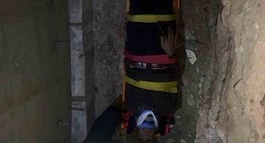 Menfeze düşen adam 1 saat sonra kurtarıldı