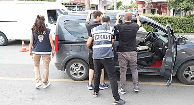 Mersin polisi okul önlerinde 'kuş uçurtmuyor'