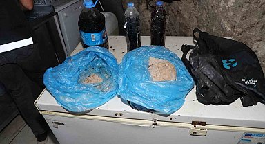 Mersin'de iş yerini uyuşturucu imalathanesine çevirmişler: 4 tutuklama