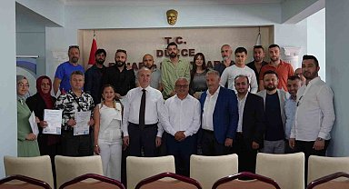 Mesleki belgeleri Başkan Faruk Özlü dağıttı