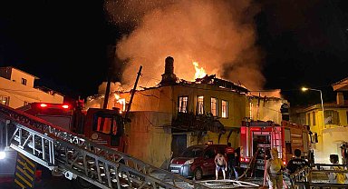 Milas'ta geceyi alevler aydınlattı