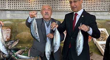 Milletvekili Abdürrahim Dusak mumya balıkları inceledi