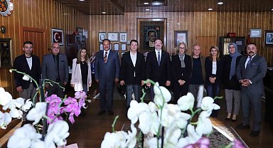 Mobbing ile Mücadele Derneği yöneticilerinden Rektör Hacımüftüoğlu'na ziyaret