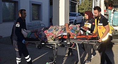 Motosiklet şarampole yuvarlandı: 2 yaralı