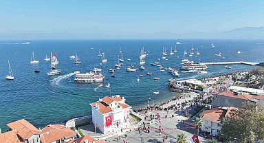 Mudanya'da denizden karaya cumhuriyet coşkusu