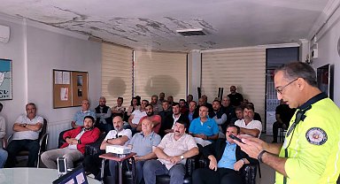 Mudanya'da servisçilere trafik polisinden seminer