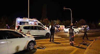 Nevşehir'de iki otomobil çarpıştı: 2 yaralı