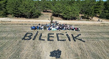 O kadar çöp topladılar ki poşetleriyle 'Bilecik' yazdılar