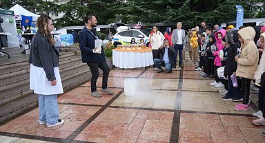 Öğrenciler, bilim şenliğinde hem eğlendi hem de öğrendi